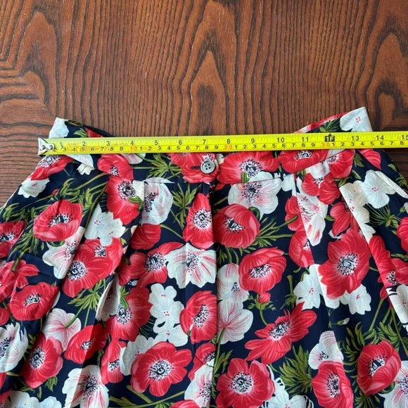 Vintage Anne Klein red floral silk pants 🌹
100% silk - Picture 7 of 8